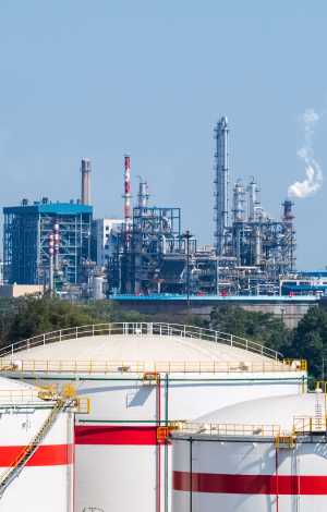Refineries & Oil Companies
